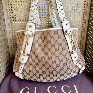 Gucci Pelham Shoulder Canvas Bag with COA